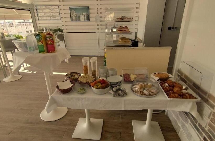 Отель Residence Arturo