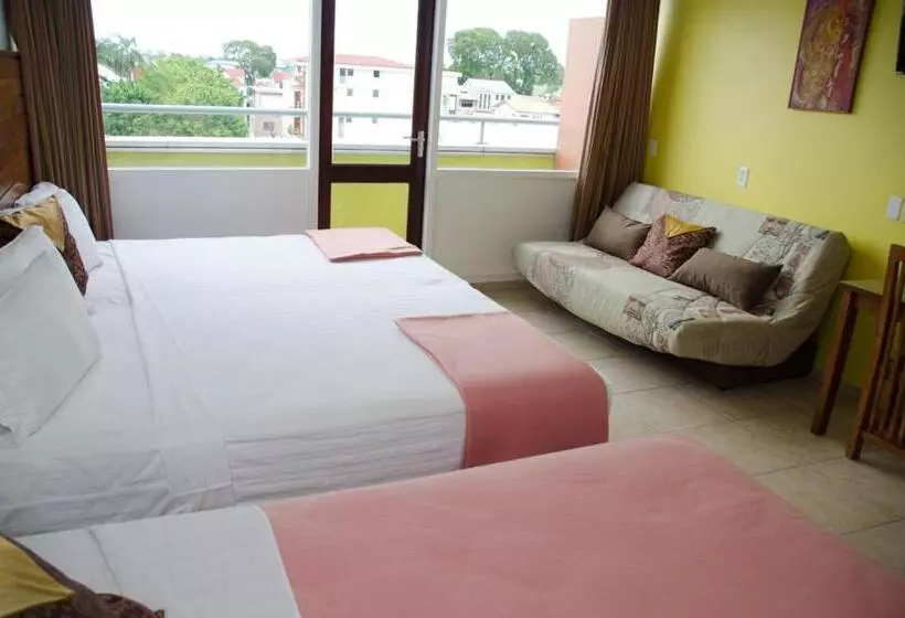 هتل Tropical Keys