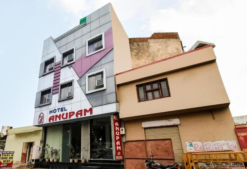 Oyo Hotel Anupam