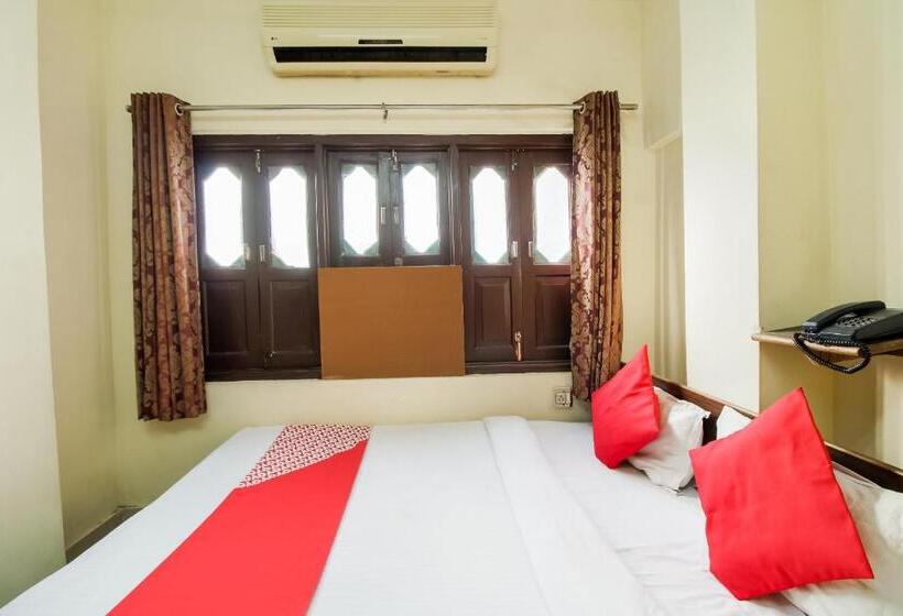 Oyo Hotel Anupam