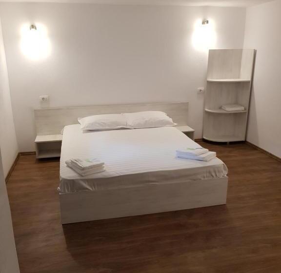 پانسیون Casa Adiță