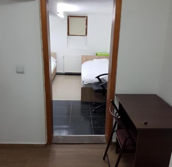 پانسیون Casa Adiță