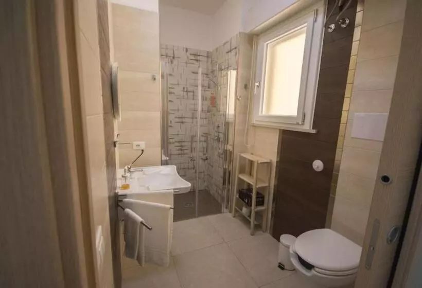 پانسیون Lido Rosa Rooms