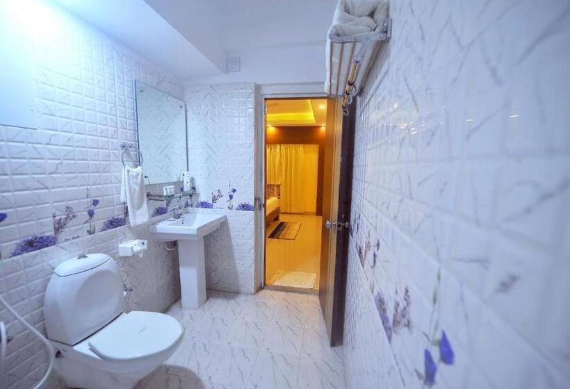 Pipul Hotels And Resorts 400 Meter From Sea Beach