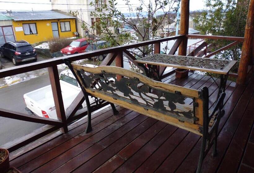 Arwen Mesheken Apart