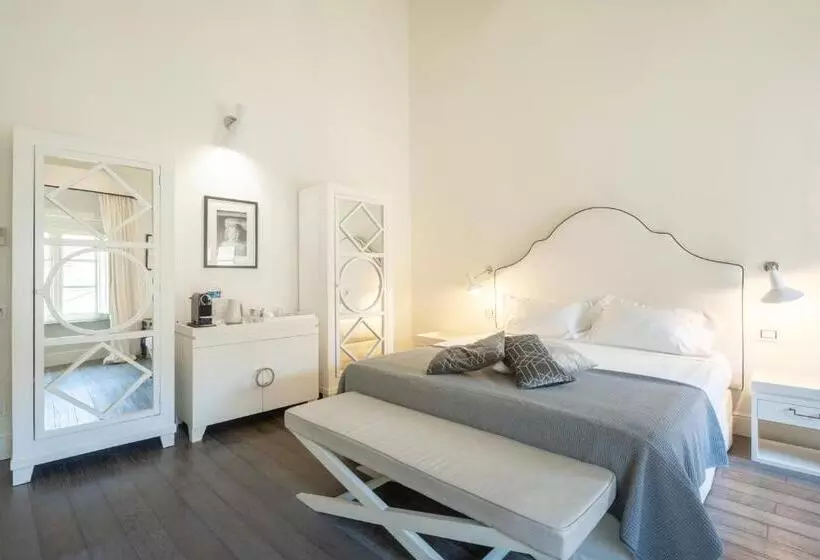 Aamiaismajoitus (B&B) Suite In Dimora Storica   Empoli Centro   Hall 5 Stelle