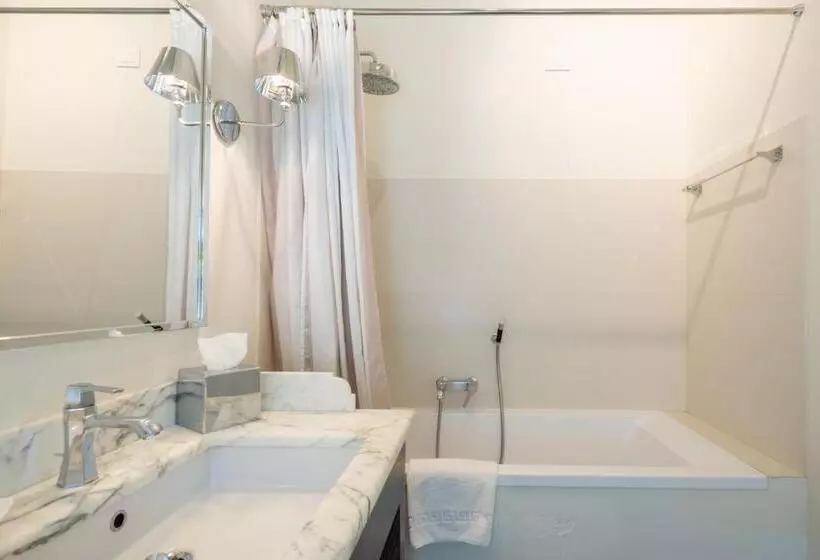 Aamiaismajoitus (B&B) Suite In Dimora Storica   Empoli Centro   Hall 5 Stelle