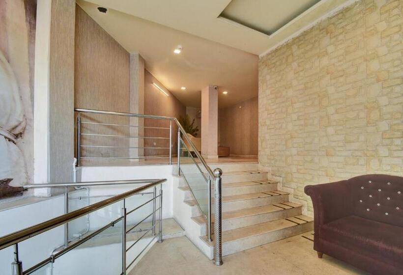 Collection O Hotel Le Park Street