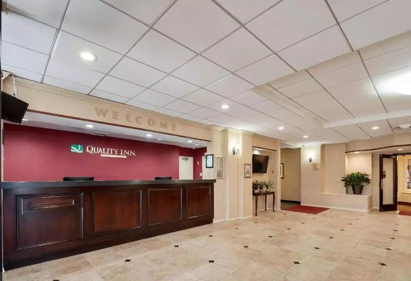 Hotelli Quality Inn