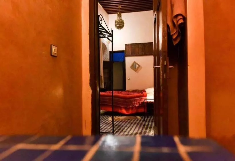 تختخواب و صبحانه Riad Youssef