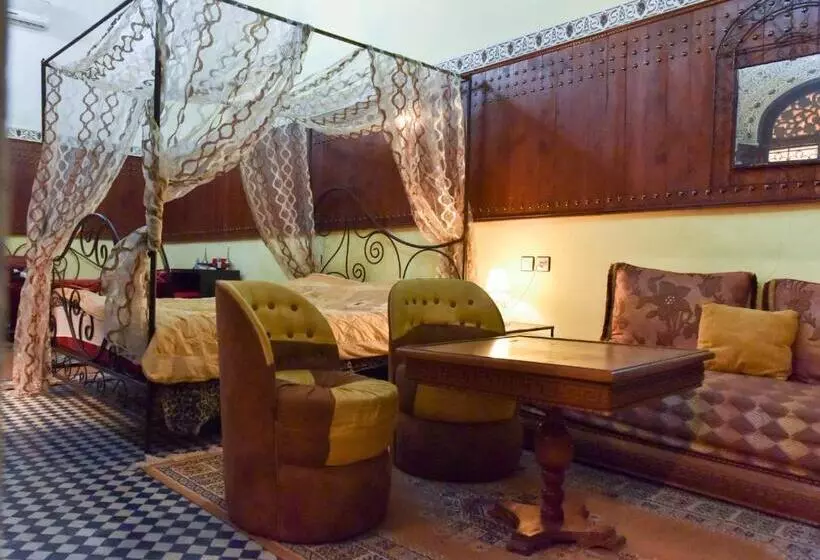تختخواب و صبحانه Riad Youssef