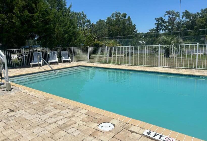 酒店 Deer Wood Inn