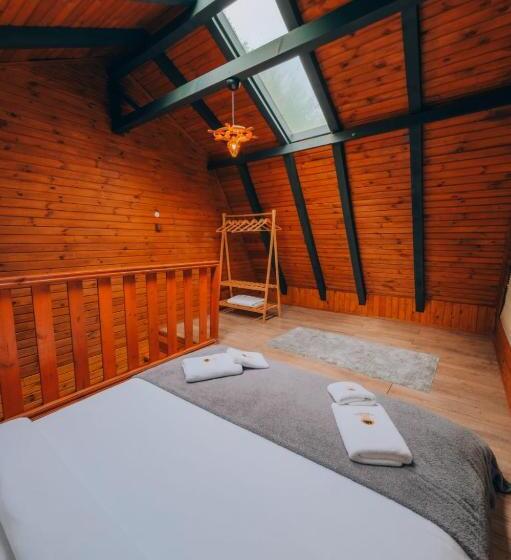 Пансион Sapanca Green Garden Tuna Ev Bungalov