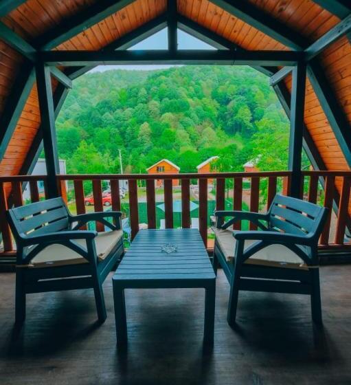 Пансион Sapanca Green Garden Tuna Ev Bungalov