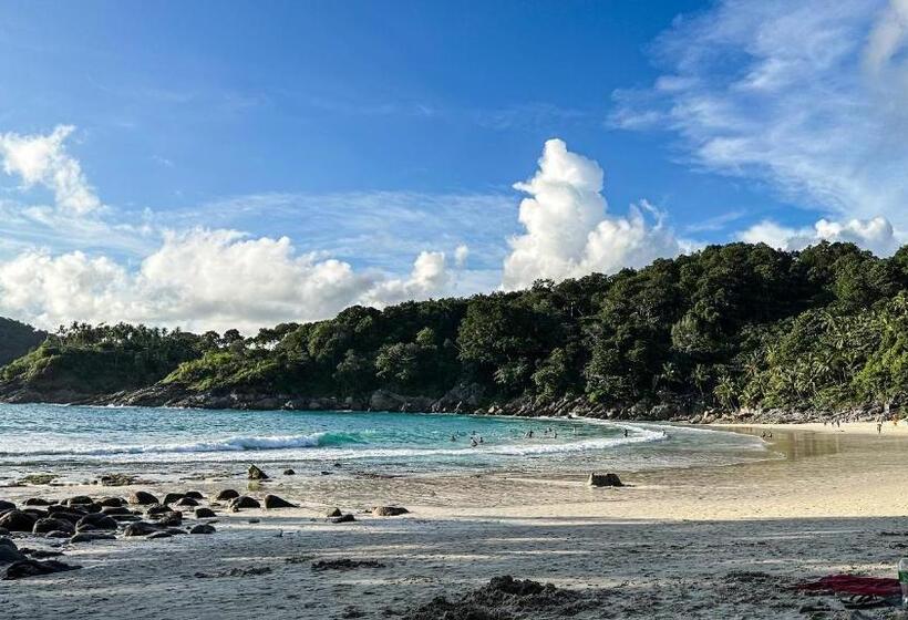 펜션 The Viva Patong