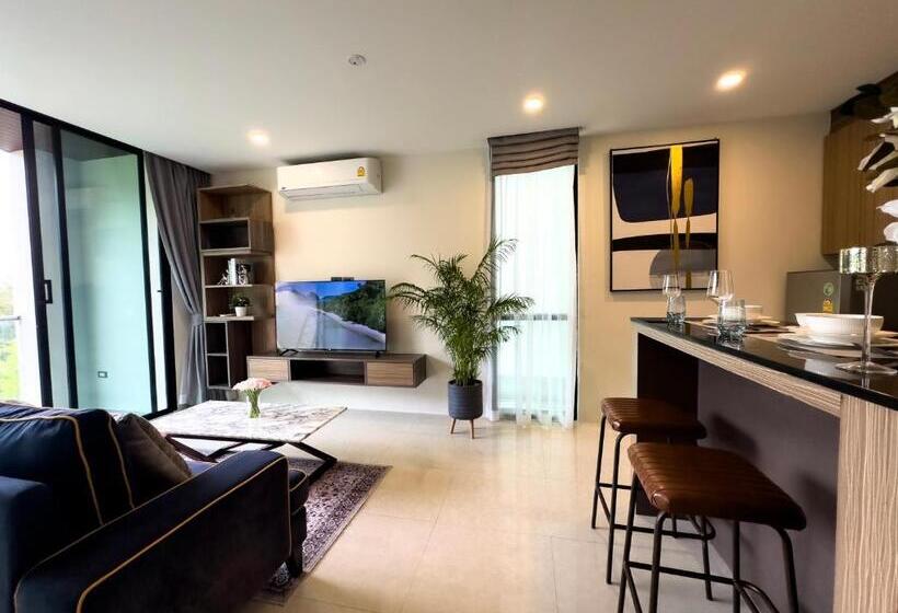 펜션 The Viva Patong