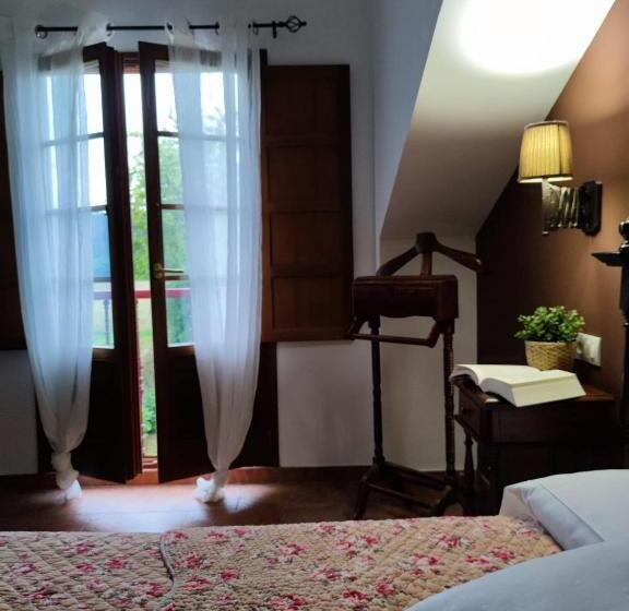 호텔 Las Casonas De Avellaneda