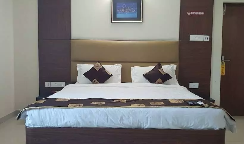 Hotelli Sri Kaliswari Le Orchids