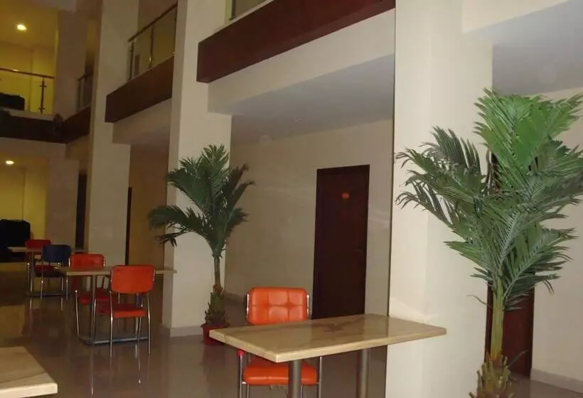 Hotelli Sri Kaliswari Le Orchids