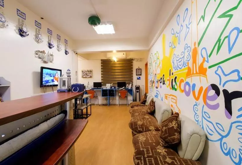 Zen Hostel Vicente Cruz Manila
