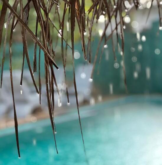 فندق Queens Mount Tri Villas