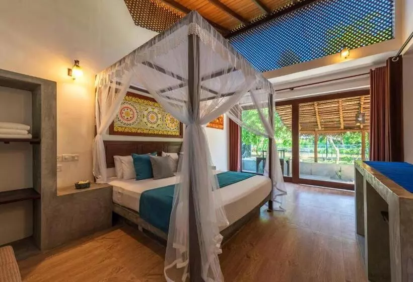 Hotelli Queens Mount Tri Villas