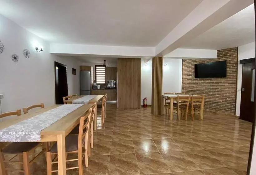 Pensjonat Casa Complex Borsa