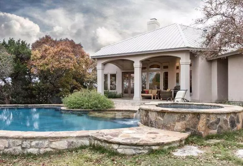 Majatalo Rockin  B Ranch Summit House