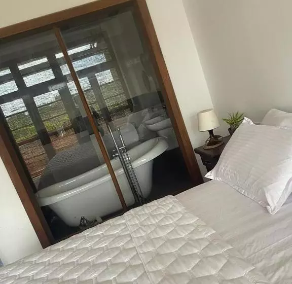 Wild Fortress Hotel Sigiriya