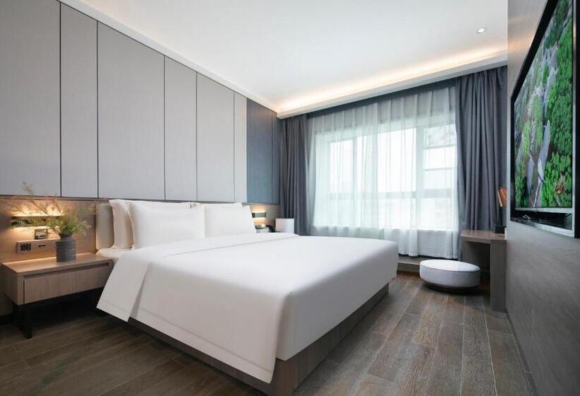 Atour X Hotel Ningbo Railway Station North Square