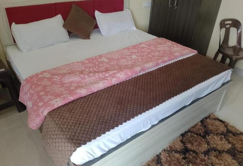 Hotel Madhur Kunj Ayodhya