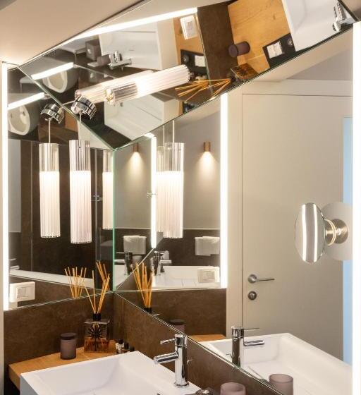 צימר San Colombano Suites