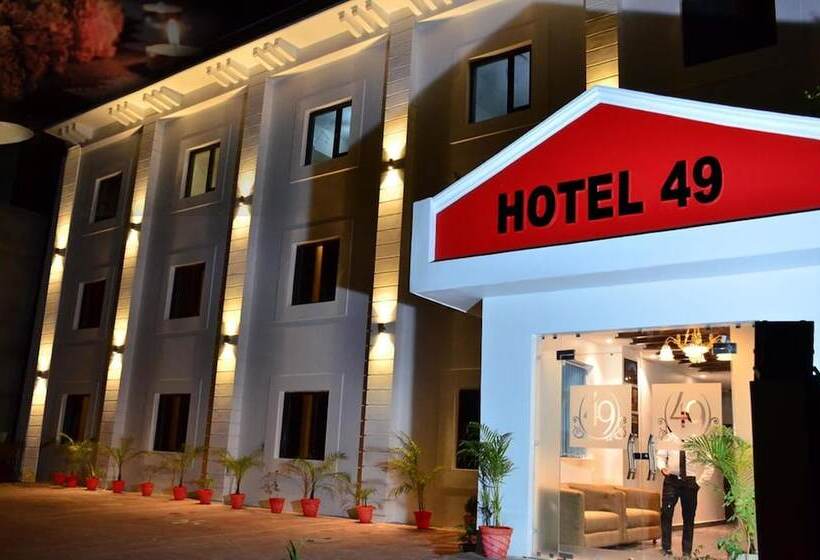 Hotel 49
