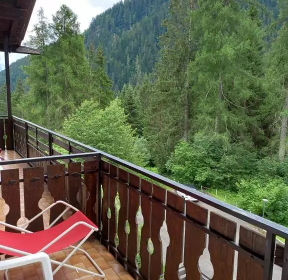 ホテル Albergo Scoiattolo