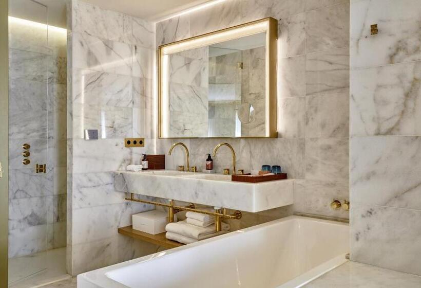 هتل Almanac Barcelona