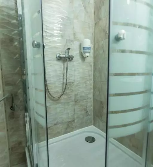 هتل Express Residence