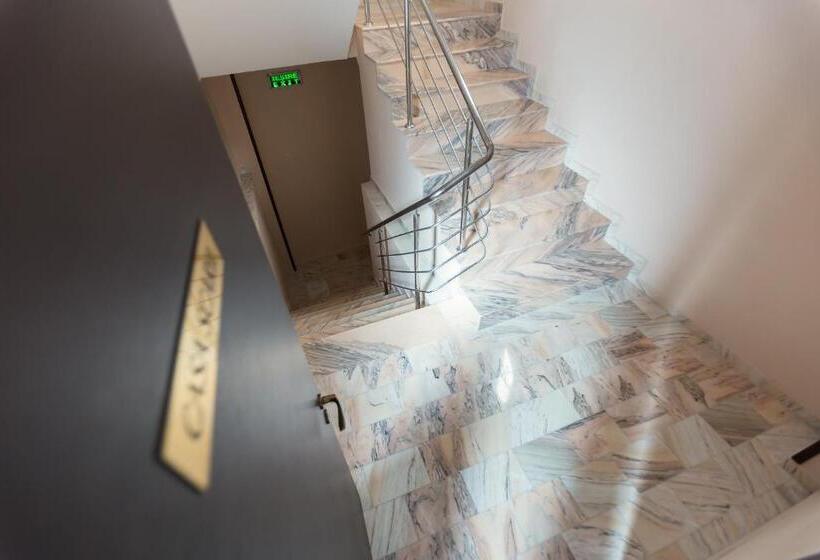 Отель Express Residence