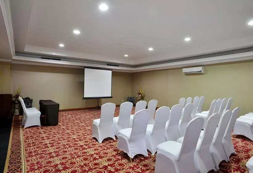 Hotel Zen Rooms Singosaren