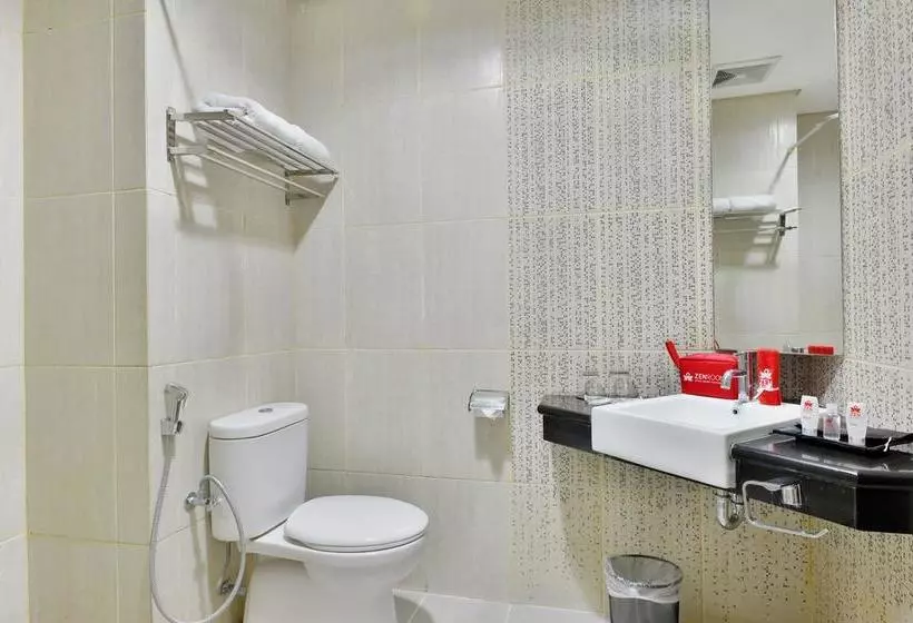 Hotel Zen Rooms Singosaren