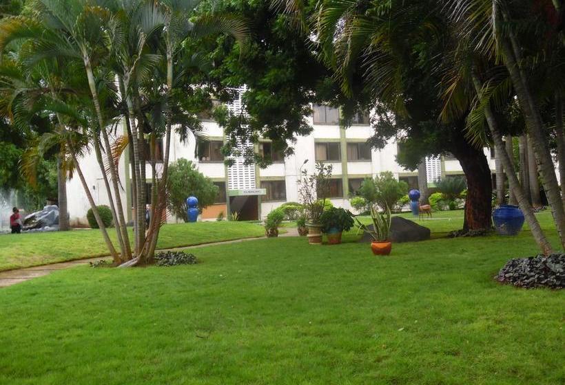 هتل Lamada Apartments