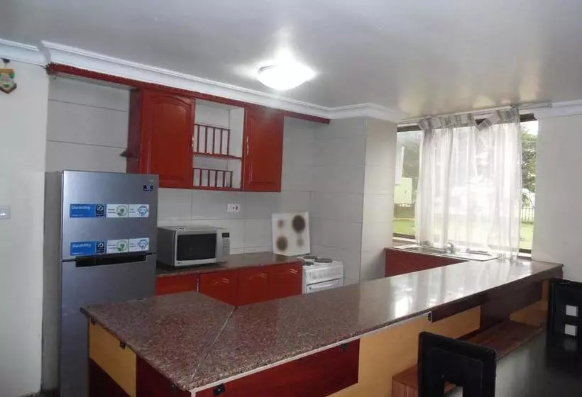هتل Lamada Apartments