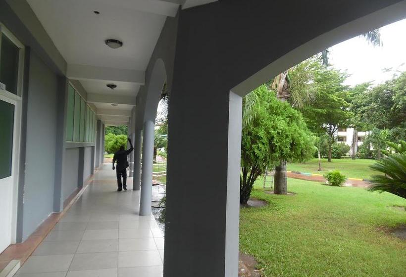 هتل Lamada Apartments