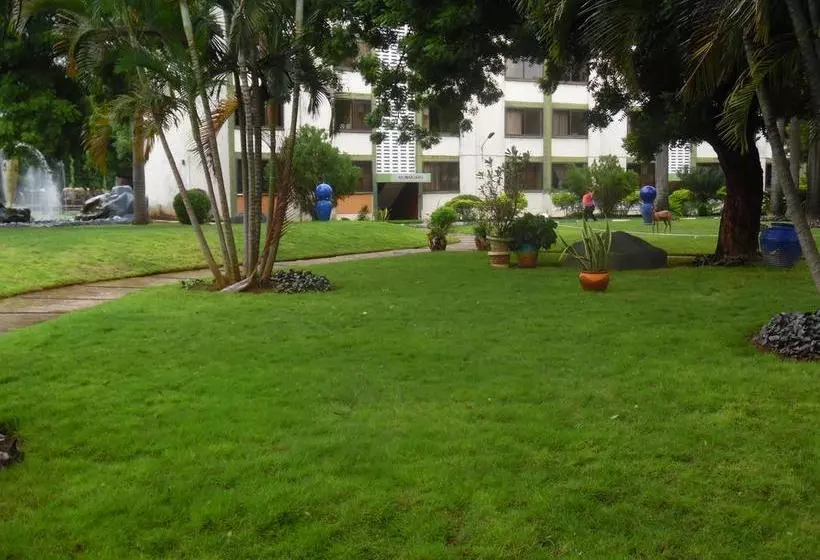 هتل Lamada Apartments