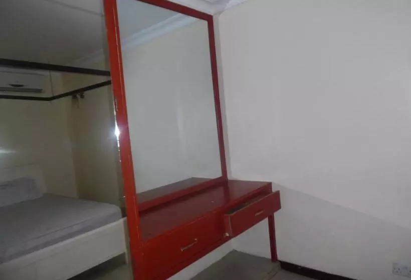 هتل Lamada Apartments