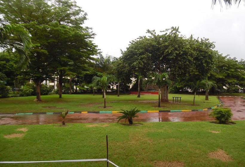 هتل Lamada Apartments