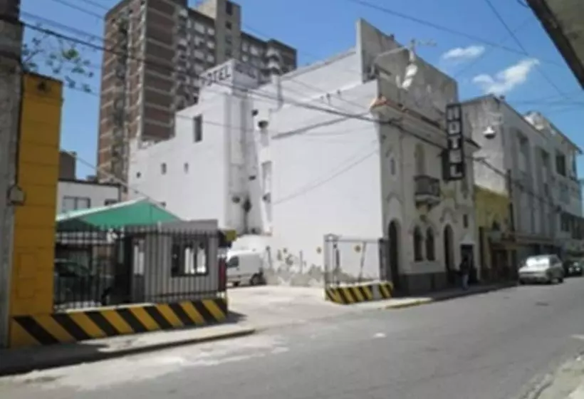 Emperatriz Hotel Familiar