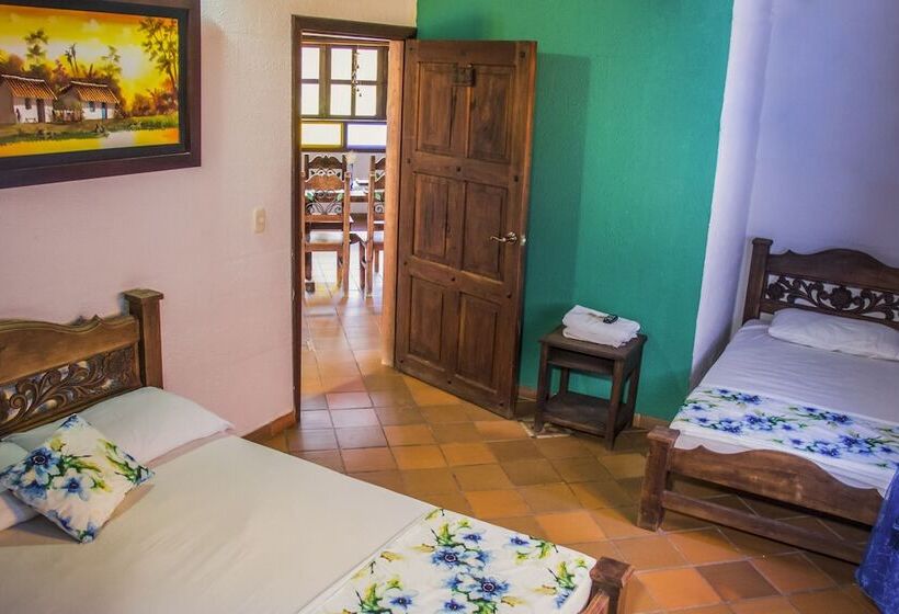 هتل Campestre Villa Lucila