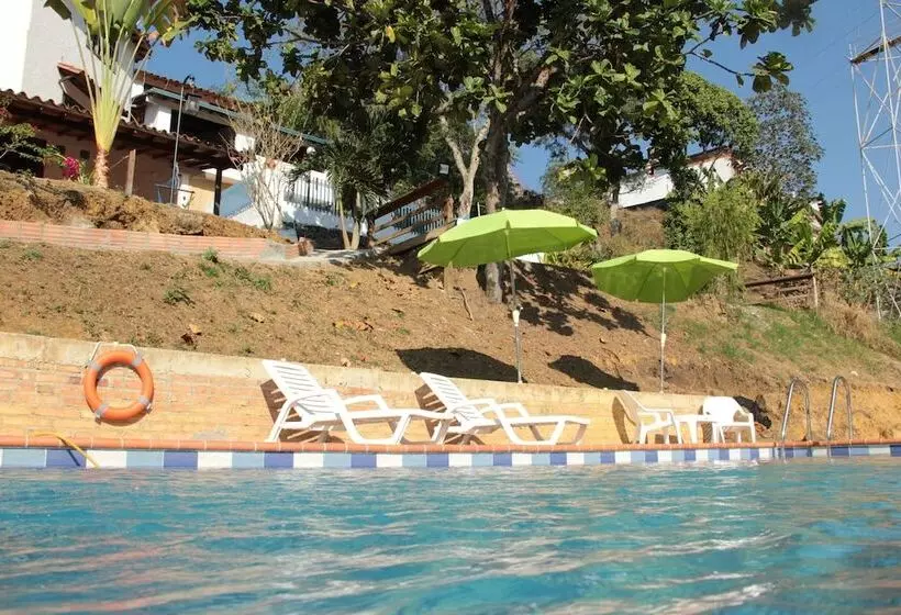 ホテル Campestre Villa Lucila