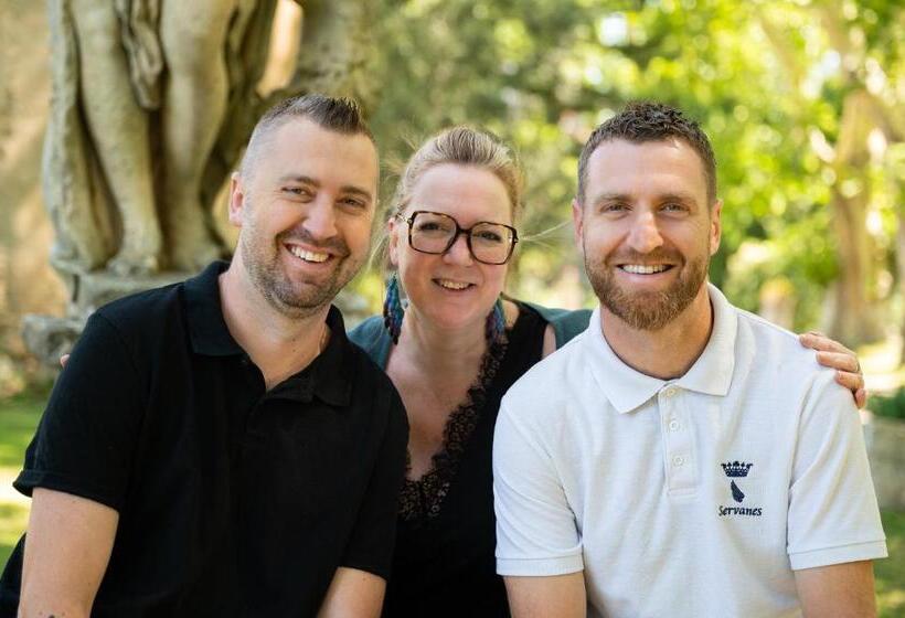 ホテル Château De Servanes