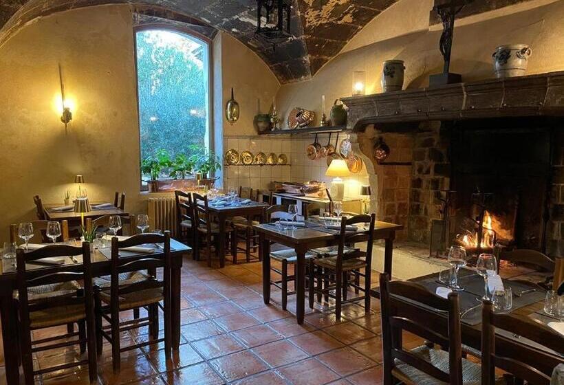 ホテル Château De Servanes